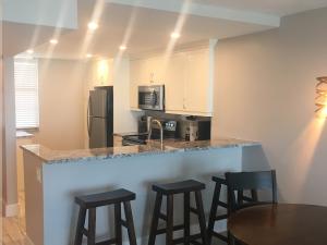 painting contractor Marco Island before and after photo 1559916826880_3.2